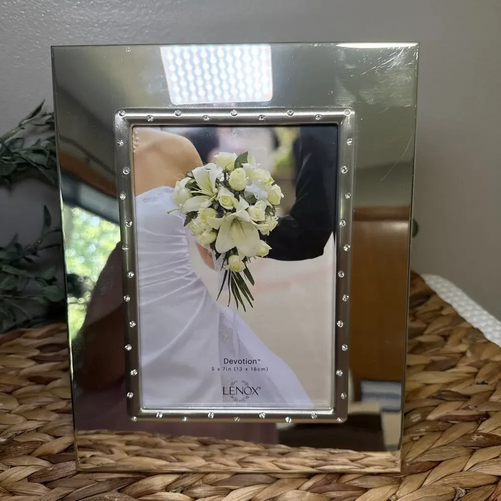 Lenox Devotion 5x7 Picture Frame Silver Plated Rhinestone Accent Wedding NWT